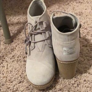 Toms wedges